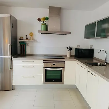 Playa Centro פואנגירולה